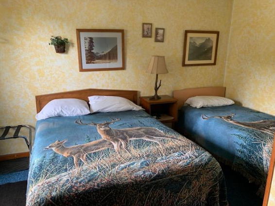 Clarke Motel (Motel Clark) - Recent Photos From Website (newer photo)